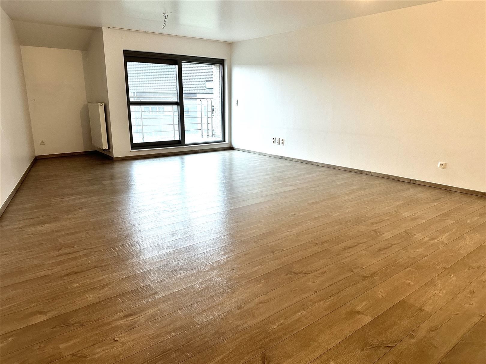 TE HUUR: Modern appartement met 2 slaapkamers in Zolder-Centrum! foto 3