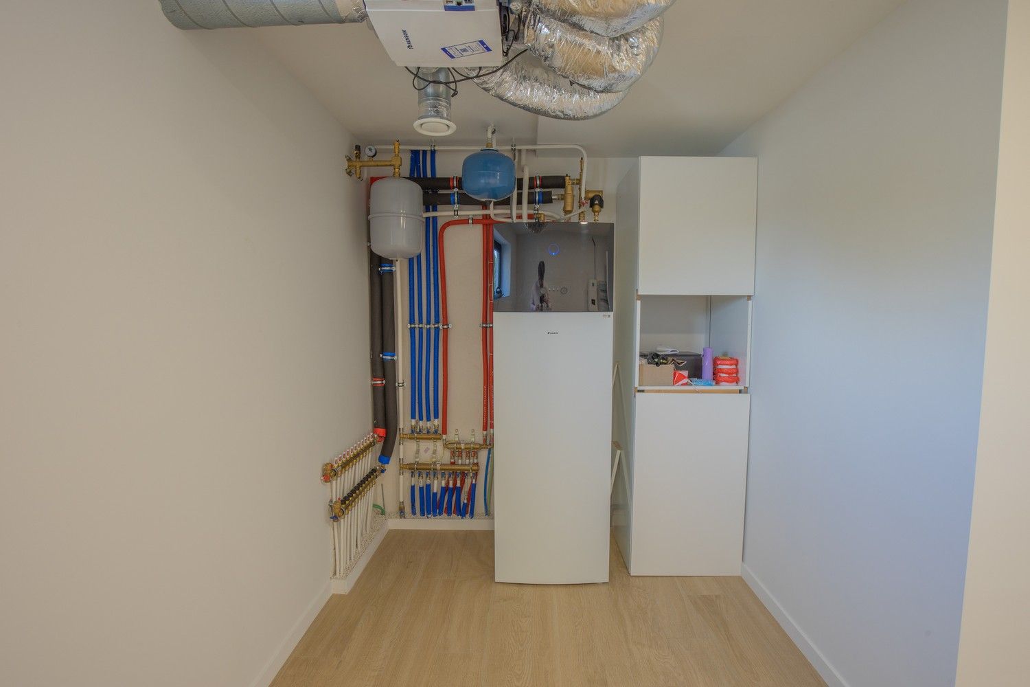Exclusieve vernieuwbouwvilla met 5 slaapkamers en ruime tuin in Ramsel foto 12