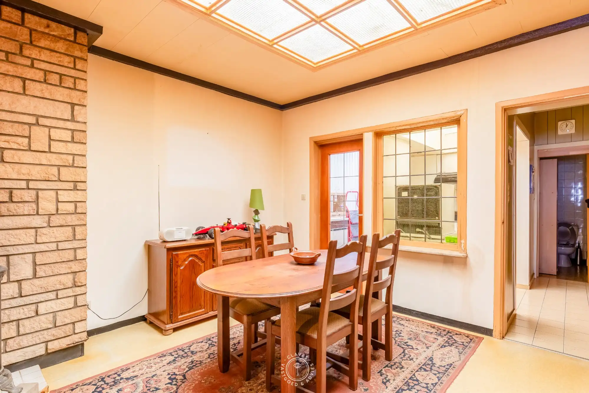 Woning met renovatiepotentieel nabij het centrum van Sint-Niklaas foto 5