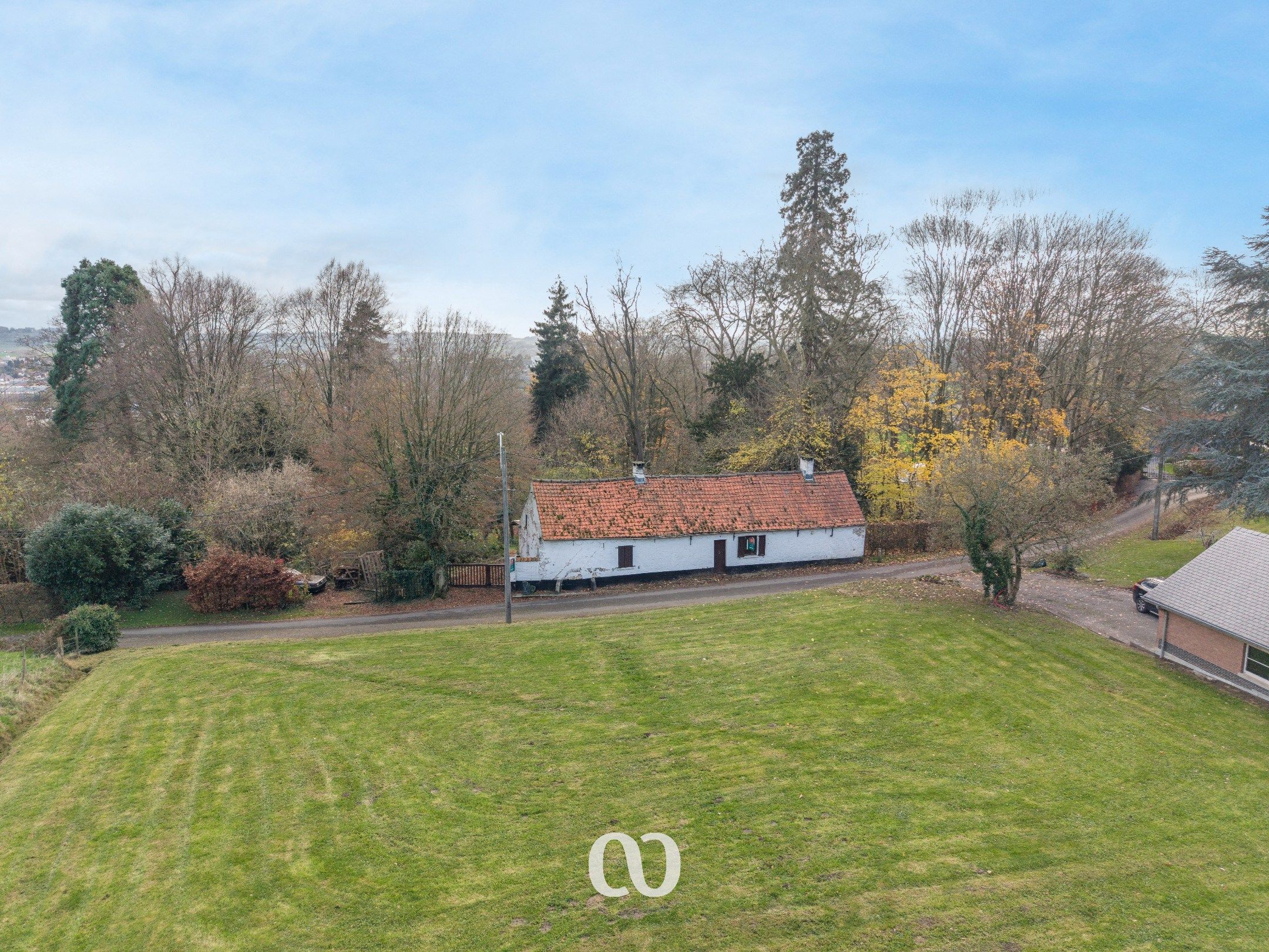 Te renoveren hoeve op sublieme ligging foto 2