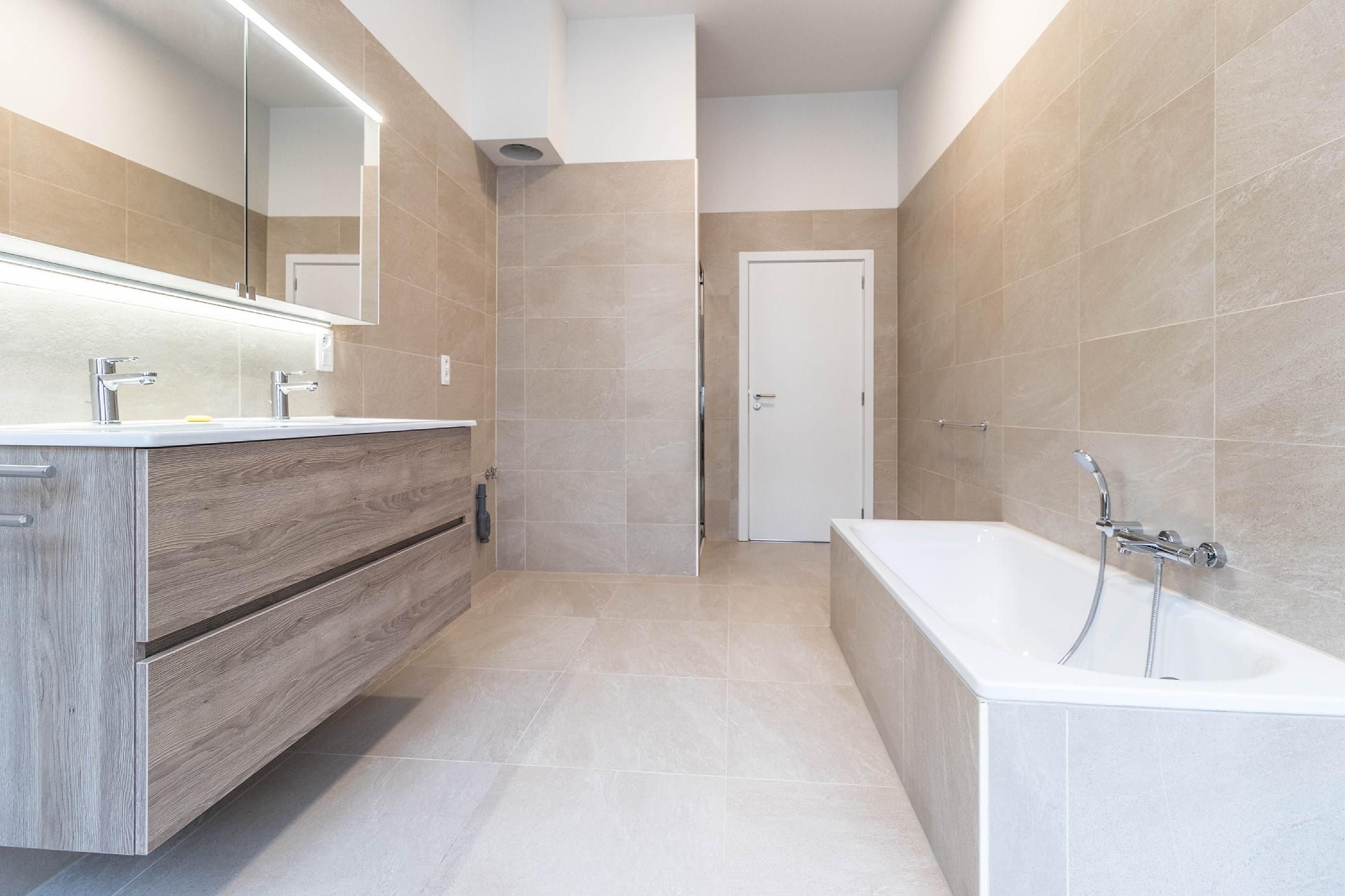 Appartement te huur foto 9