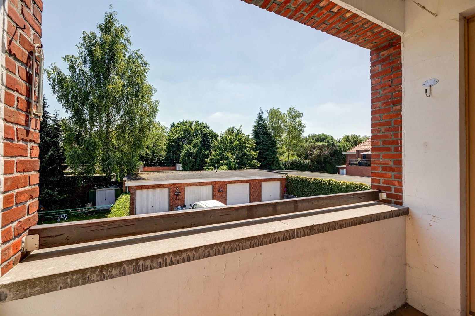 Lichtrijk appartement met twee slaapkamers en terras foto 16