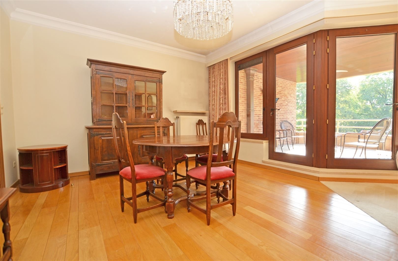 Ruim appartement met drie slaapkamers. foto 9