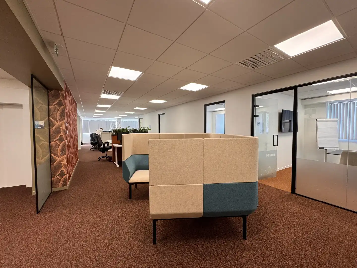 Kantoorverdieping van 450 m² te Oostkamp foto 5