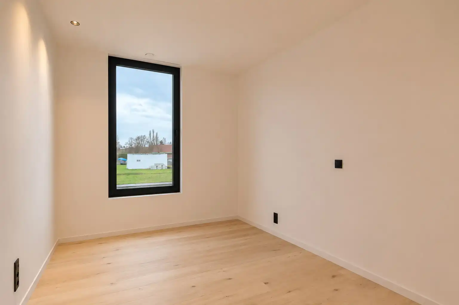 Ruime afgewerkte nieuwbouwwoning met landelijk zicht! foto 17