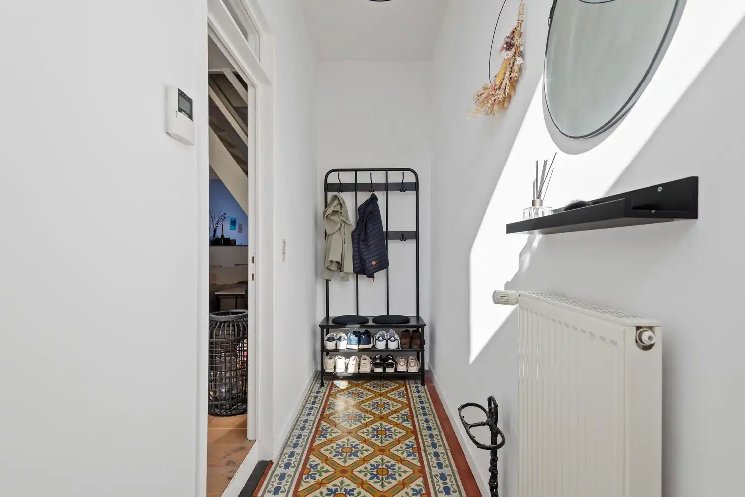 Gezellige gerenoveerde woning met 2 slaapkamers en een charmante tuin in Schoten! foto 3