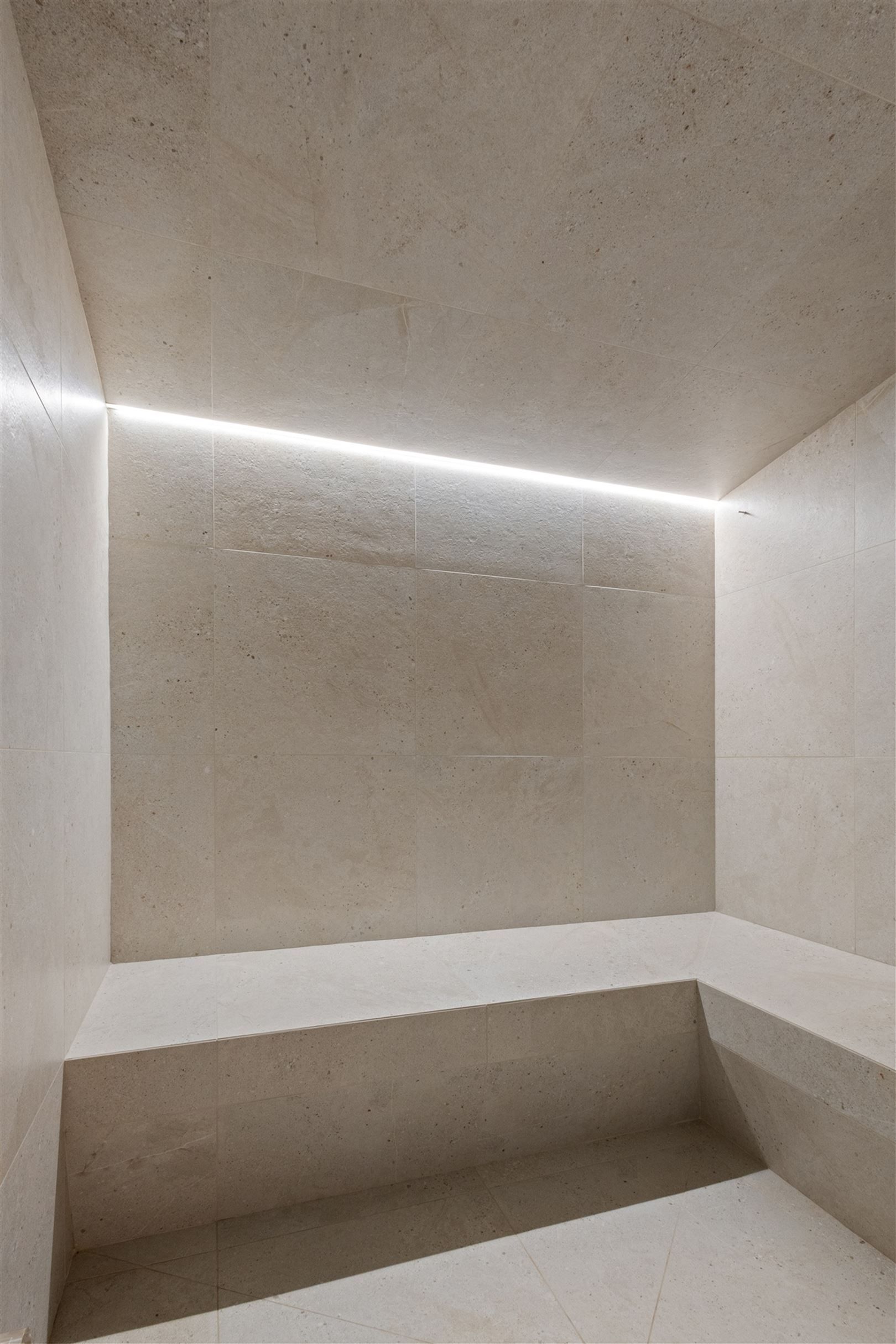 Exclusief hoekappartement 3 slpk in topgebouw Portino foto 24