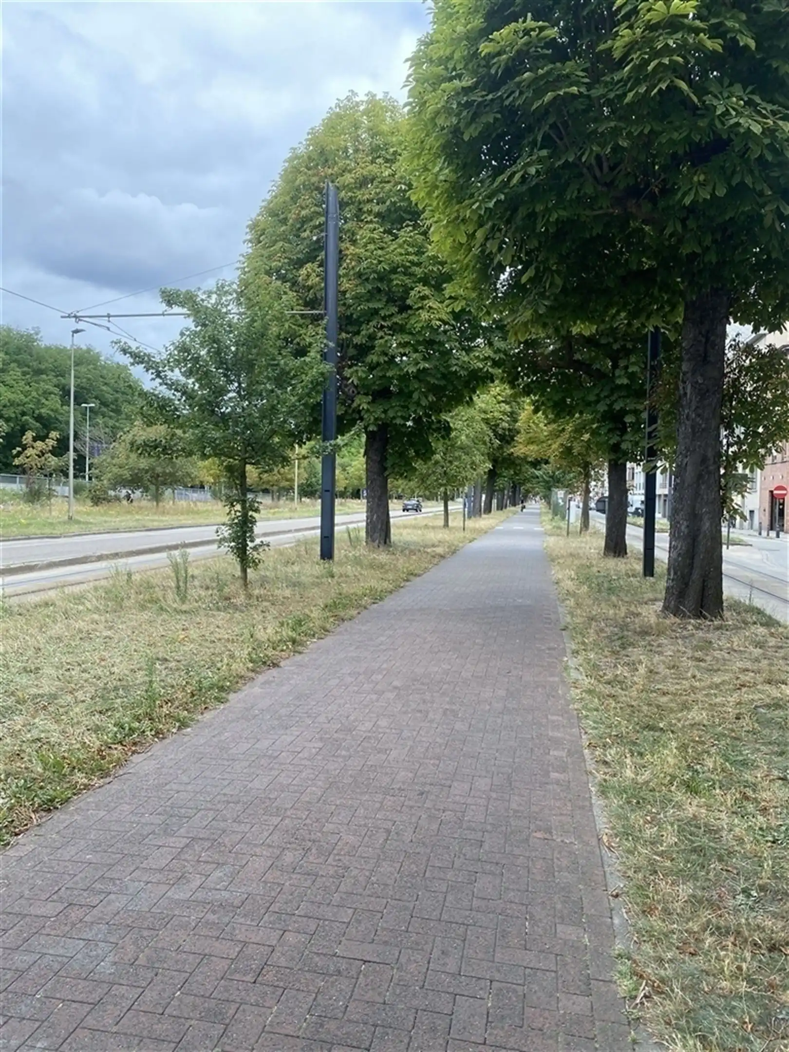 Gerenoveerd kantoor op commerciële zichtlocatie bij Zuidpark foto 19