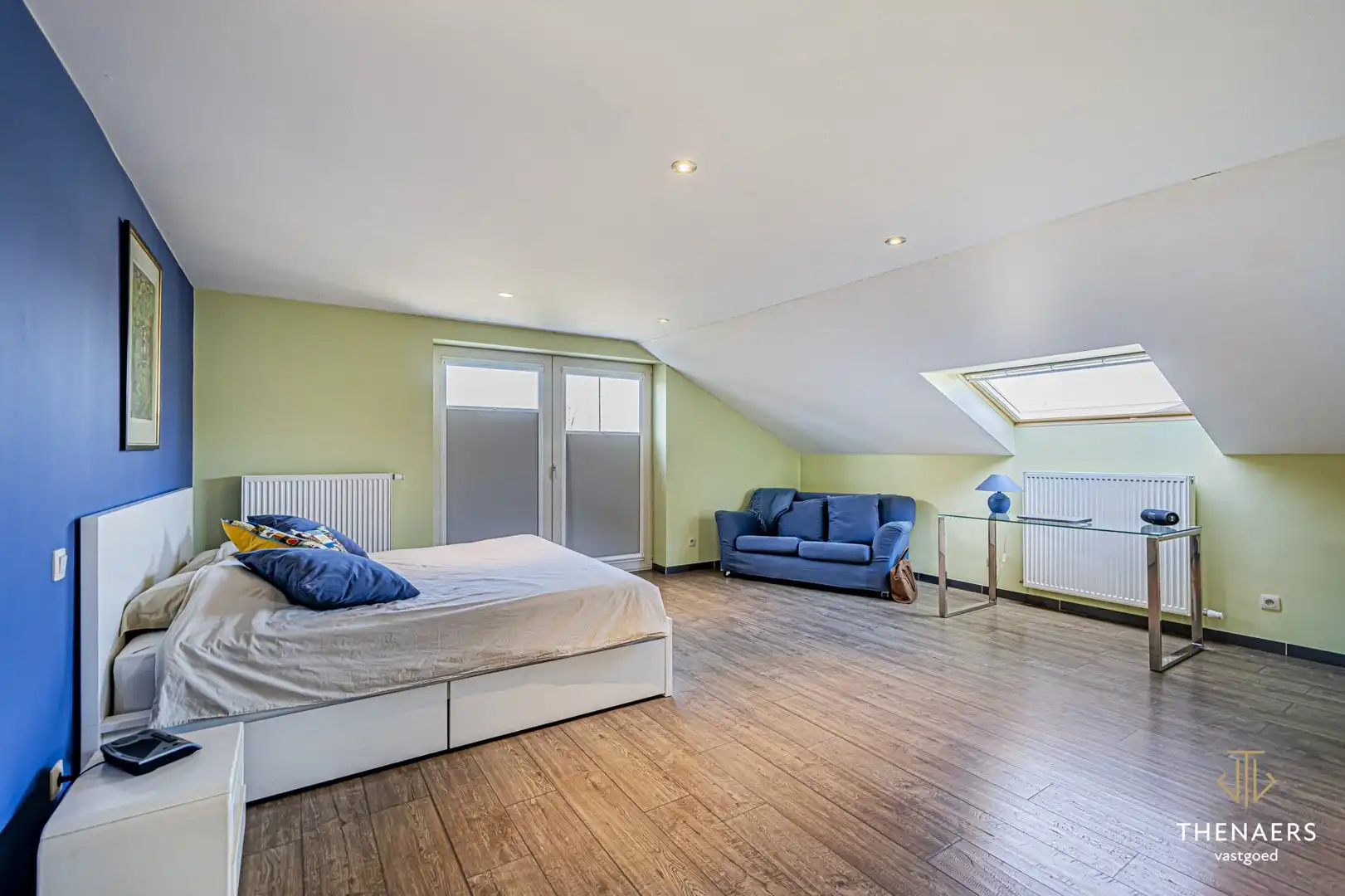 Karaktervolle en uitzonderlijk ruime woning met 5 slpks op&nbsp;een perceel van 36a 60ca. foto 18