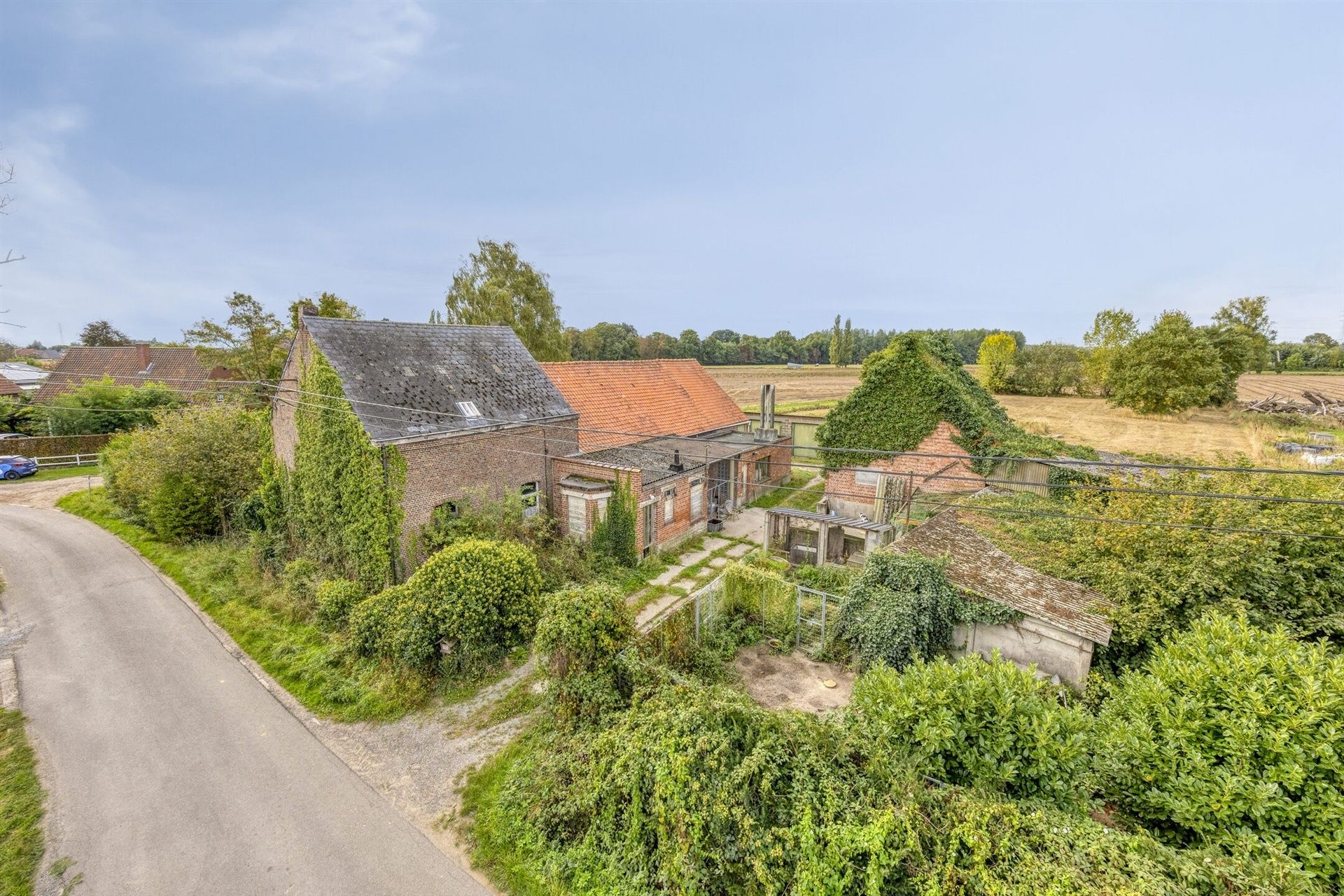 Volledig te renoveren hoeve foto 3