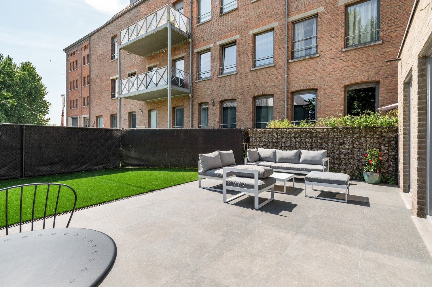 Gezellig instapklaar gelijkvloers appartement met 3 SLPK en een ruim tuin/terras in Antwerpen! foto 17