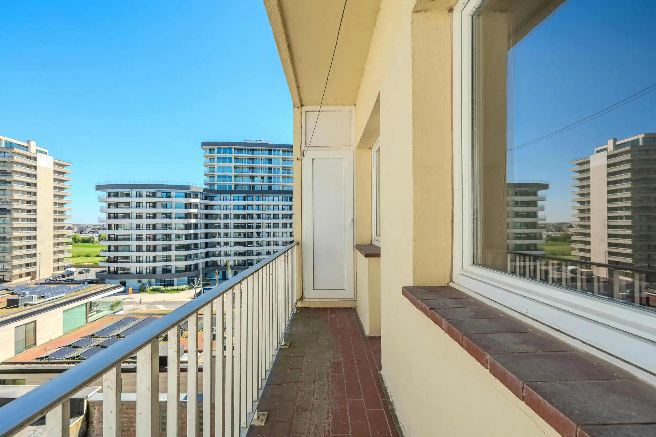 Instapklaar appartement met lateraal zeezicht te Mariakerke foto 16
