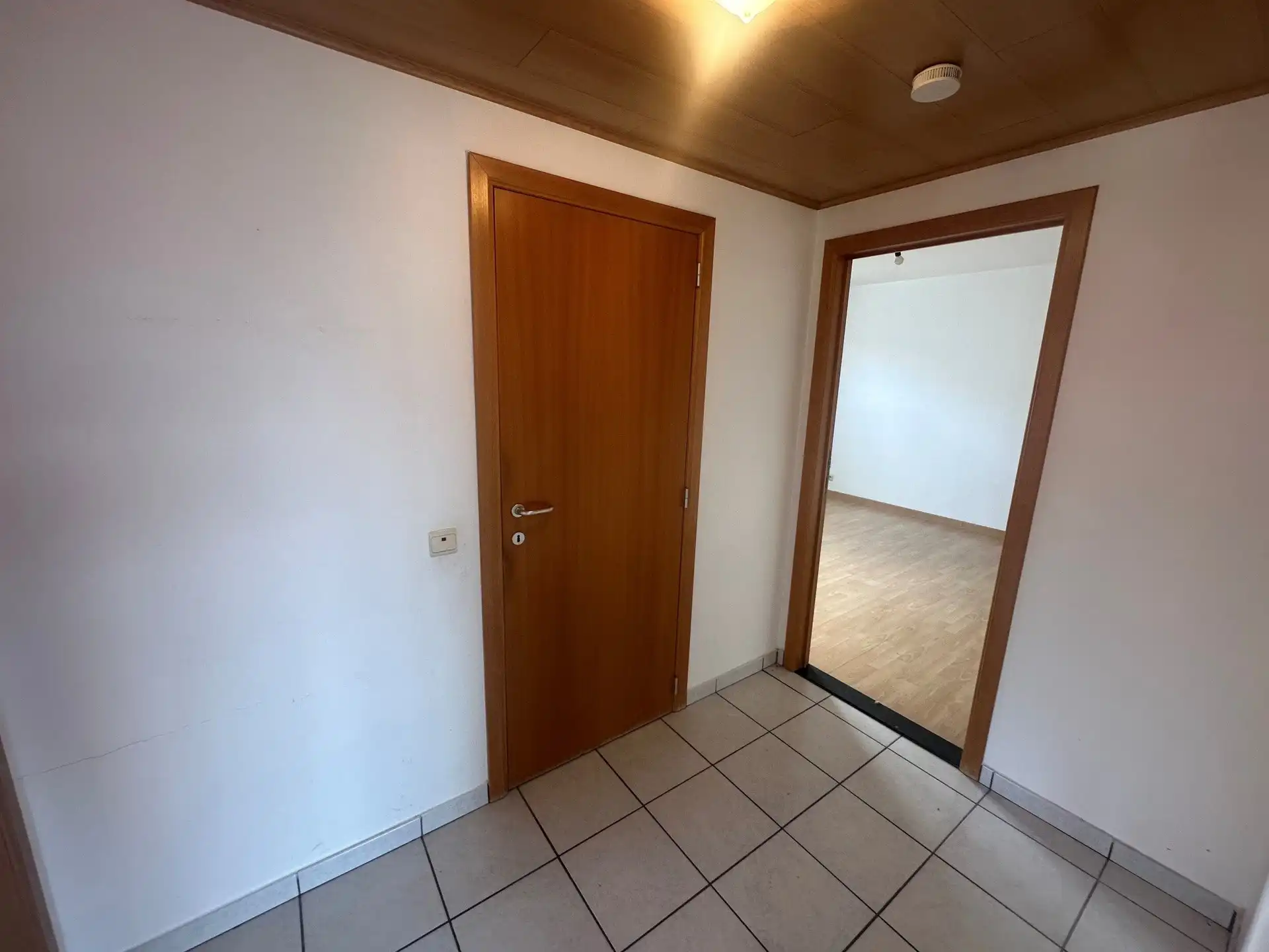 Ruim appartement met groot terras en 2 slaapkamers foto 6