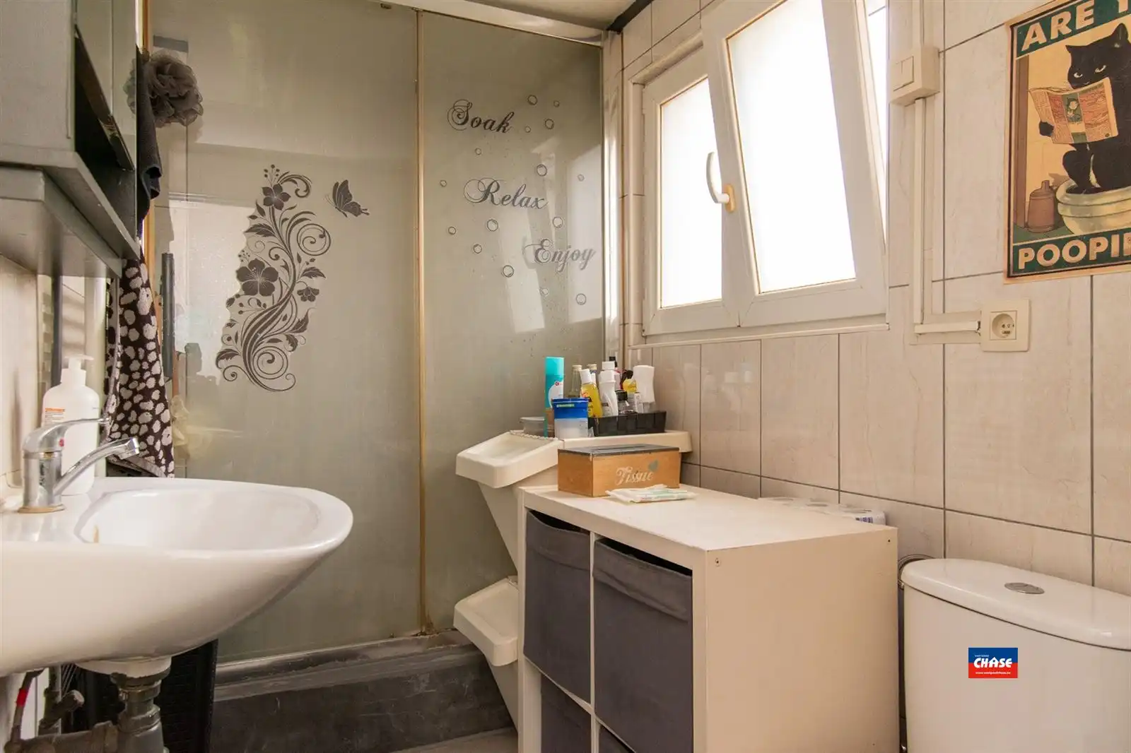 Woonhuis met tien slaapkamers en hangaar foto 13