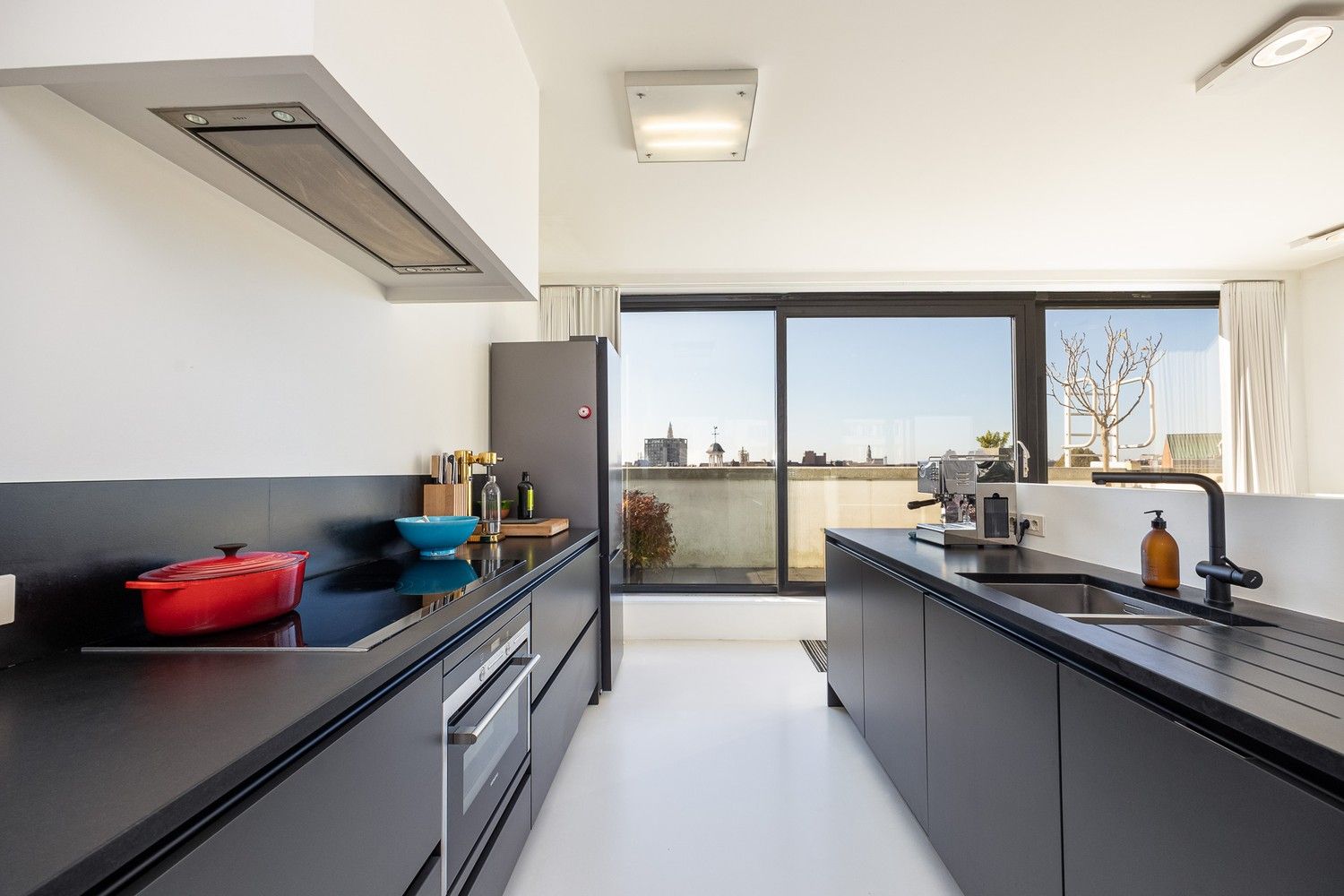 Prachtige duplex penthouse met 3 ruime terrassen in recent gebouw foto 19