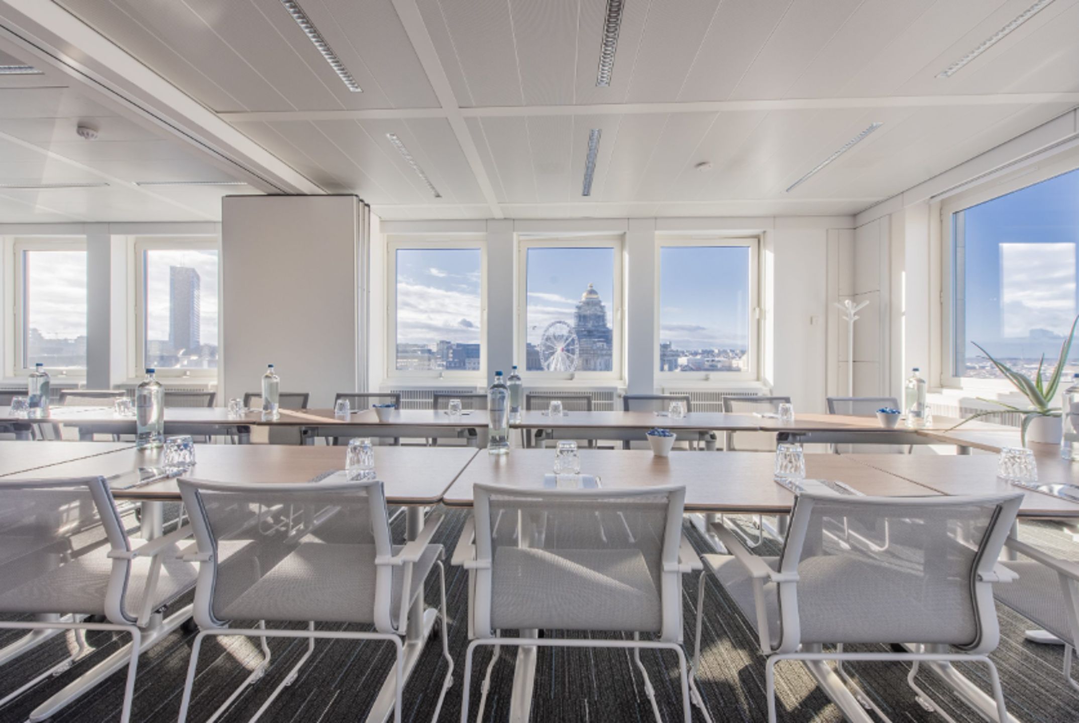 Instapklare kantoren te huur foto 5