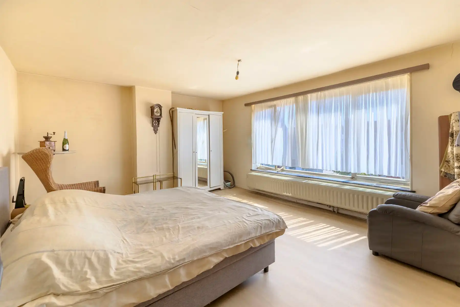 Verhuurde HOB met 3 slpk en magazijn van +/-170m² op 476m² foto 16