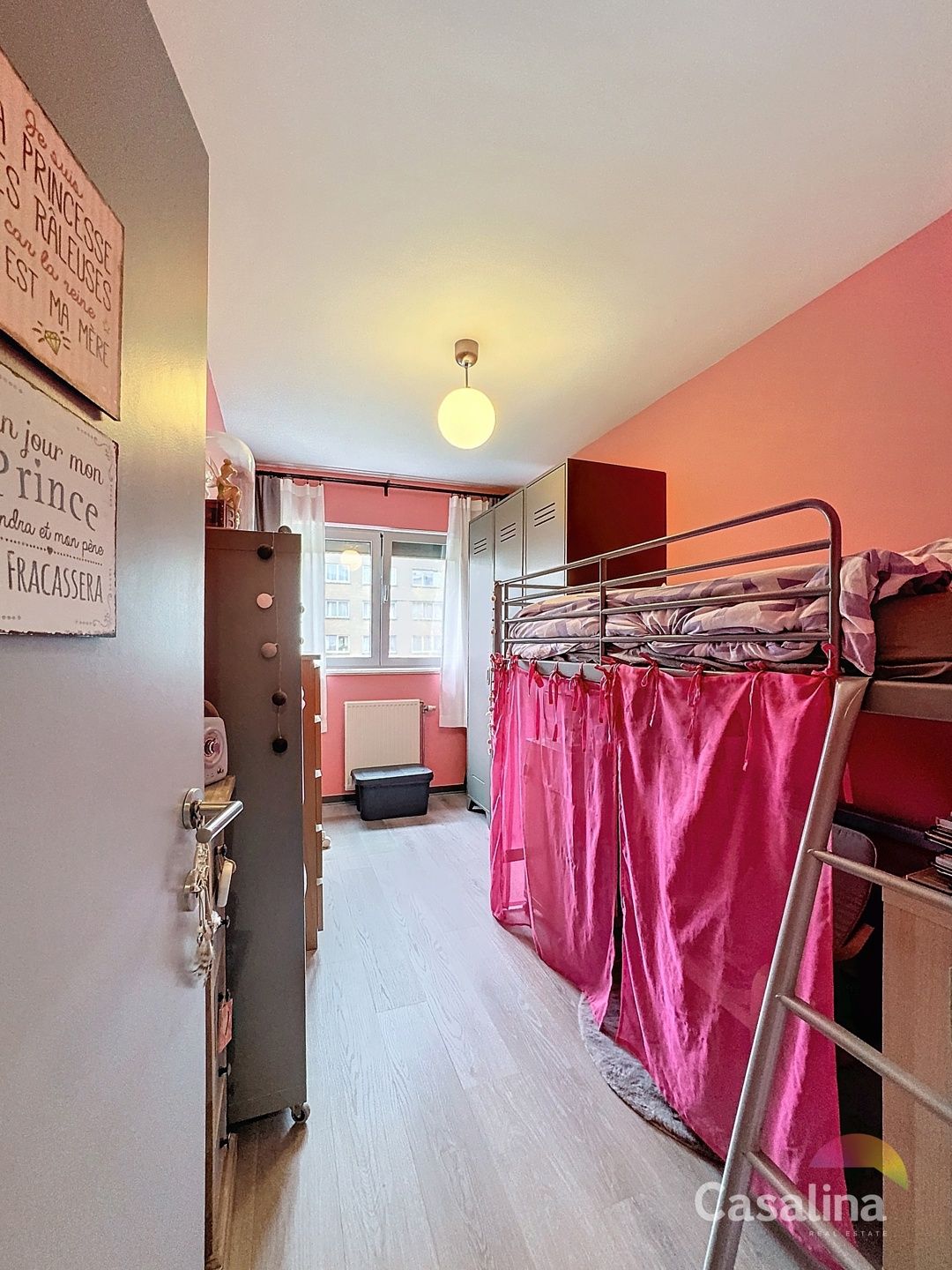 Twee-slpk appartement in uitstekende staat +parking foto 14