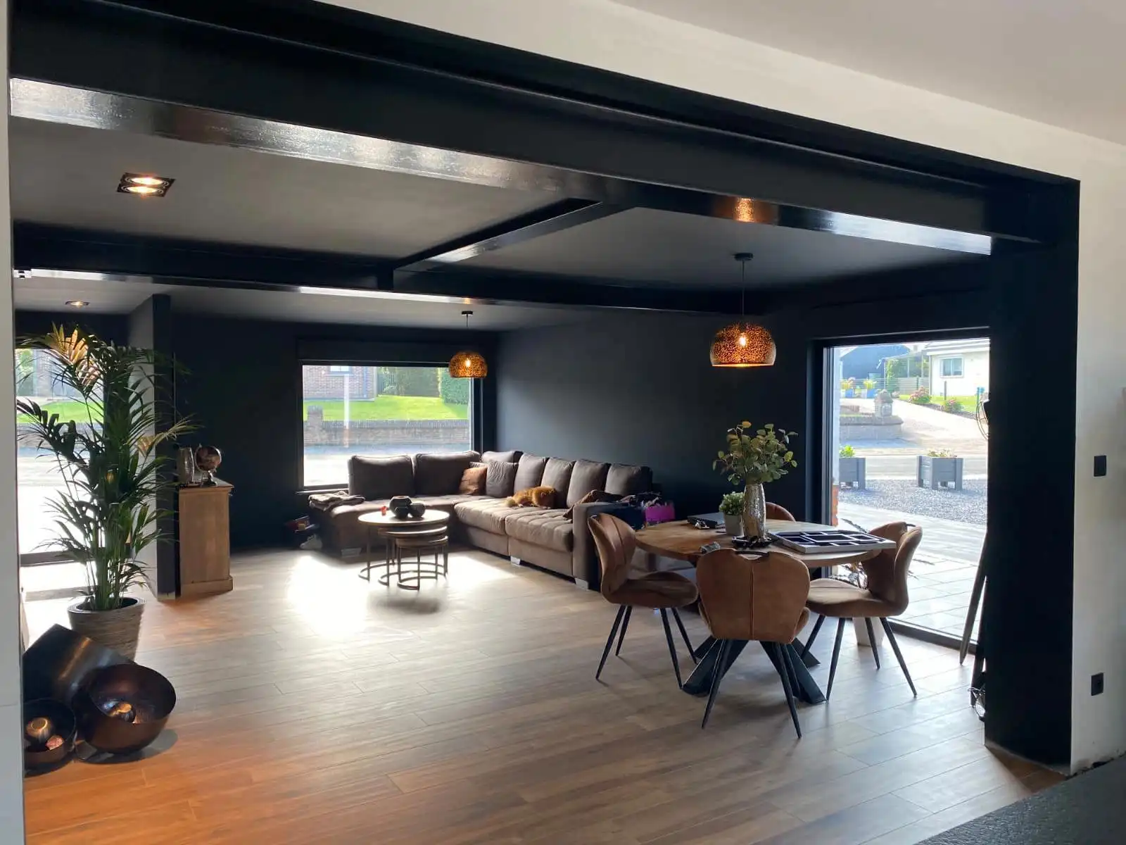 Gerenoveerde woning met riante leefkeuken, 3 slaapkamers, garage en gezellige tuin in rustige buurt foto 5
