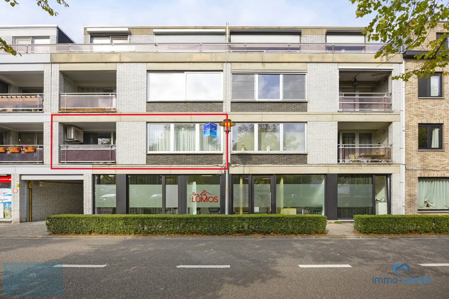 Uitzonderlijk verzorgd appartement met 3 slaapkamers en eigen parkeerplaats in Diepenbeek. foto {{pictureIndex}}