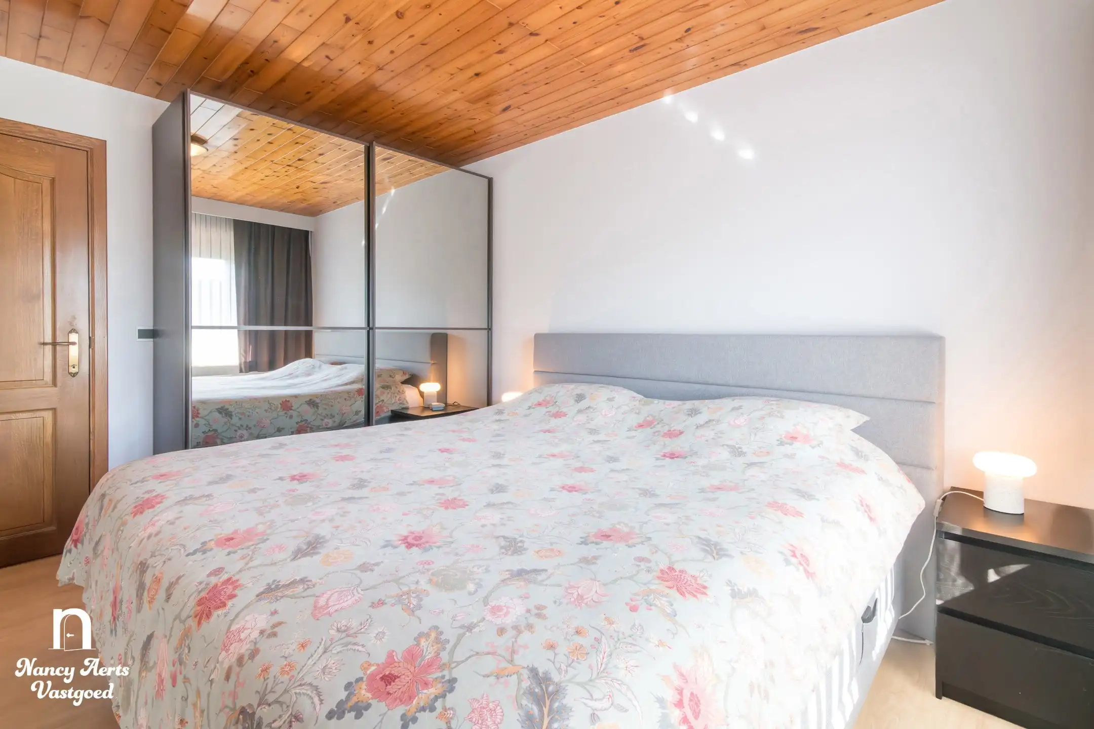 Lichtrijke woning met prachtige tuin en groeipotentieel foto 14