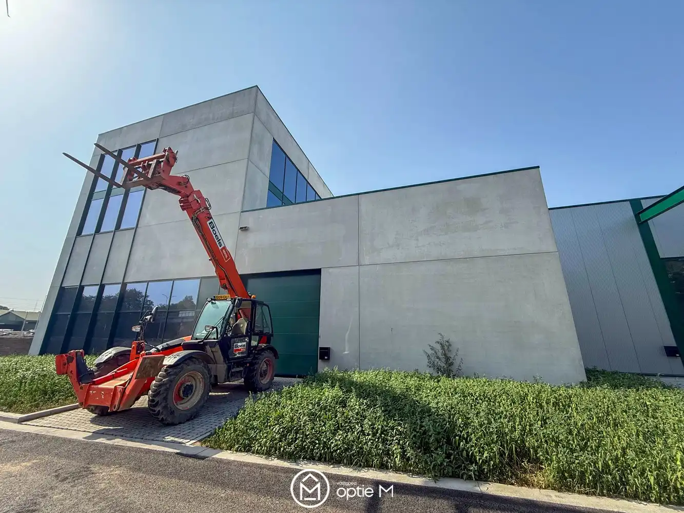 Ruime nieuwbouw KMO-unit foto {{pictureIndex}}