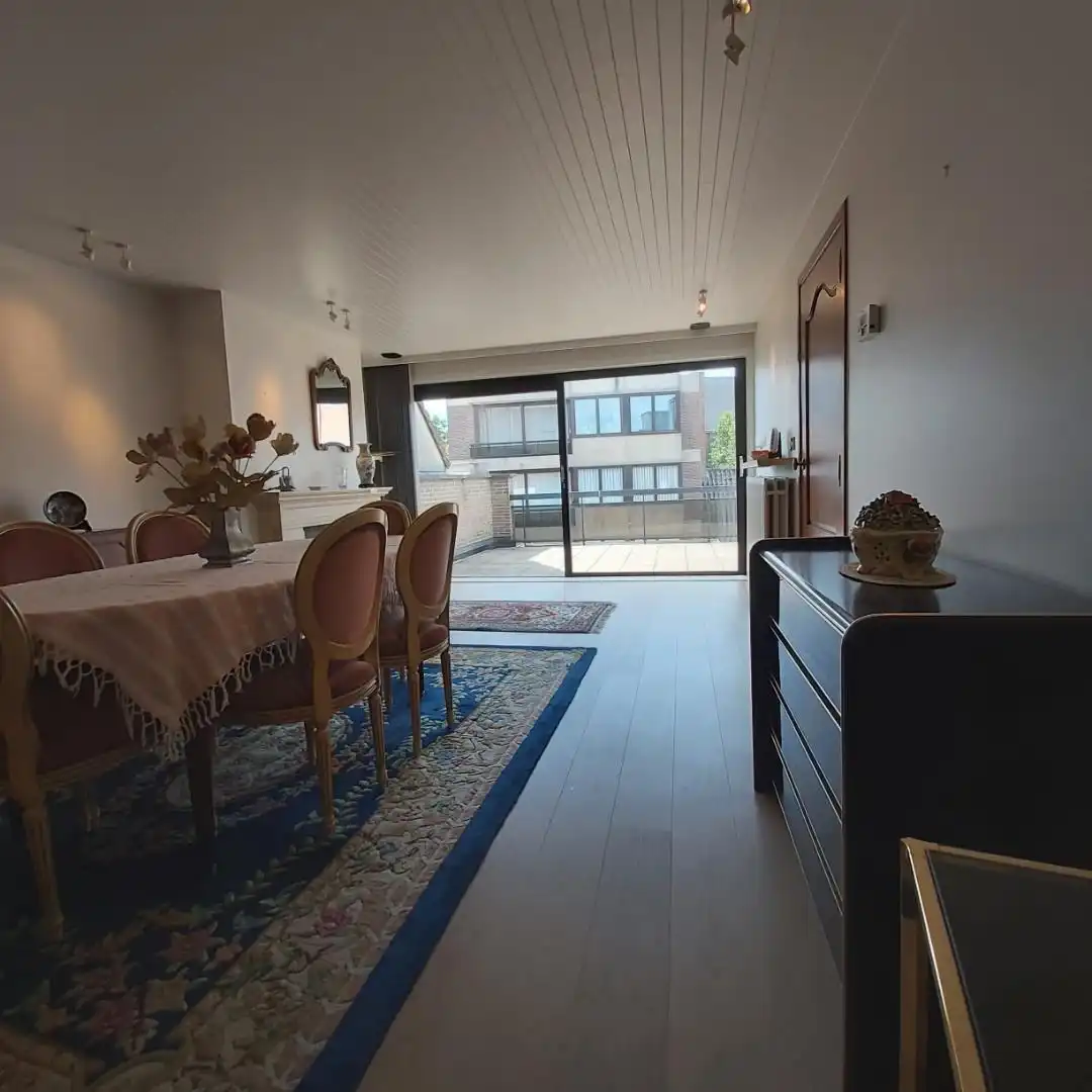 Appartement met 1 slaapkamer en groot terras in het centrum van Izegem foto 11