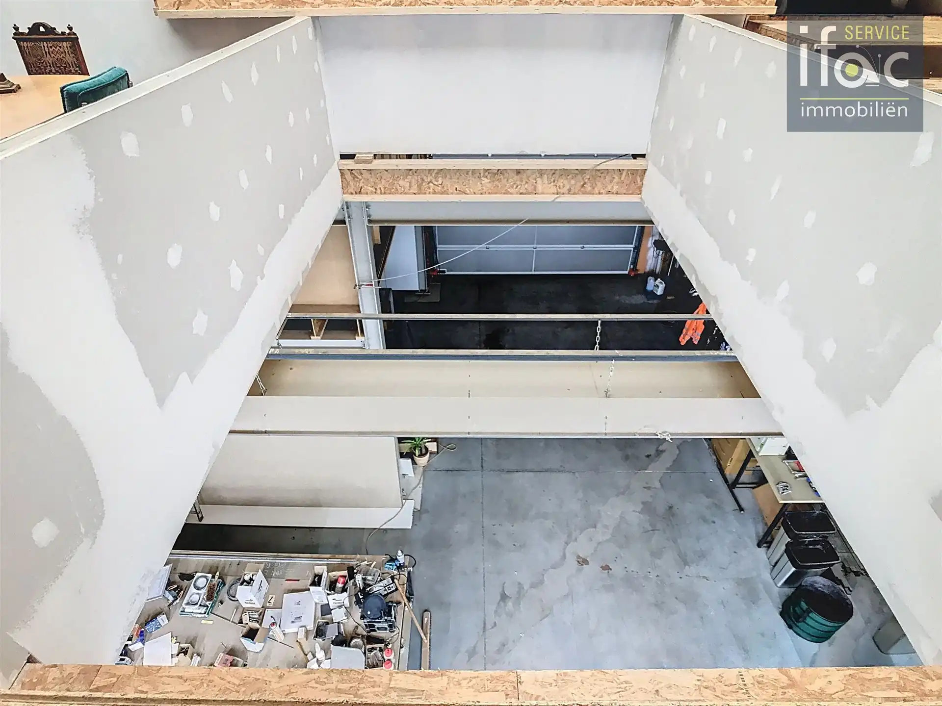 Ruime loods met kantoor, keuken en sanitair foto 14