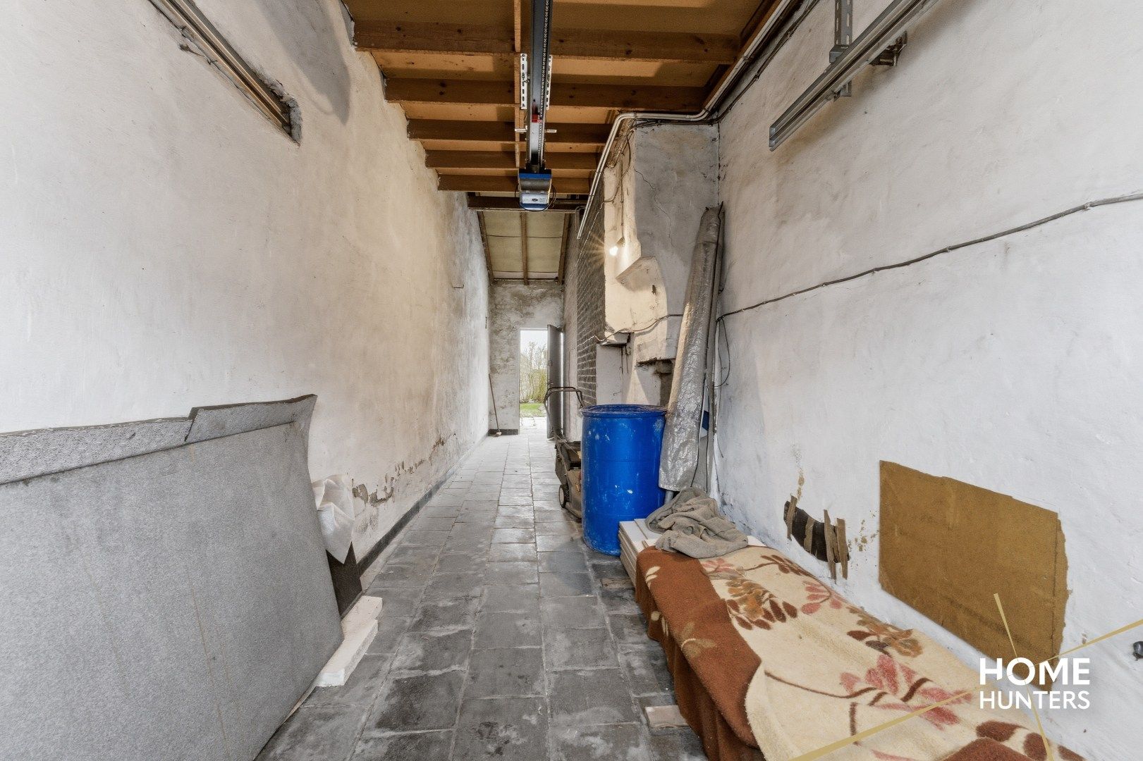 Te renoveren woning met garage en bijgebouw in hartje Poelkapelle! foto 13