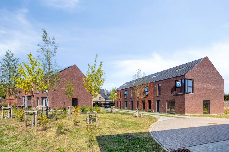 Instapklare nieuwbouwwoning in rustige groene omgeving. foto 2