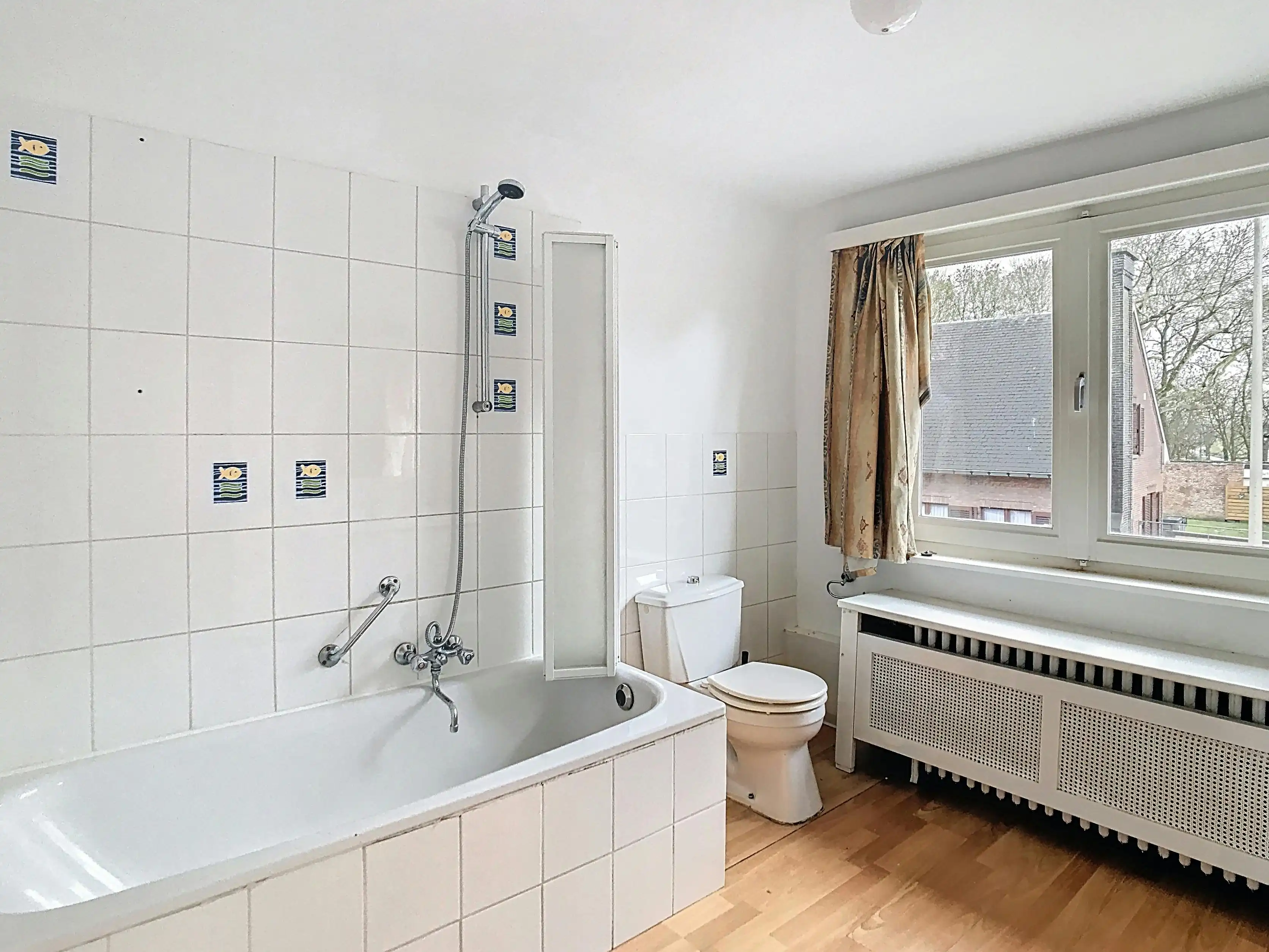 Ruime goed gelegen woning met bureau of praktijkruimte foto 11