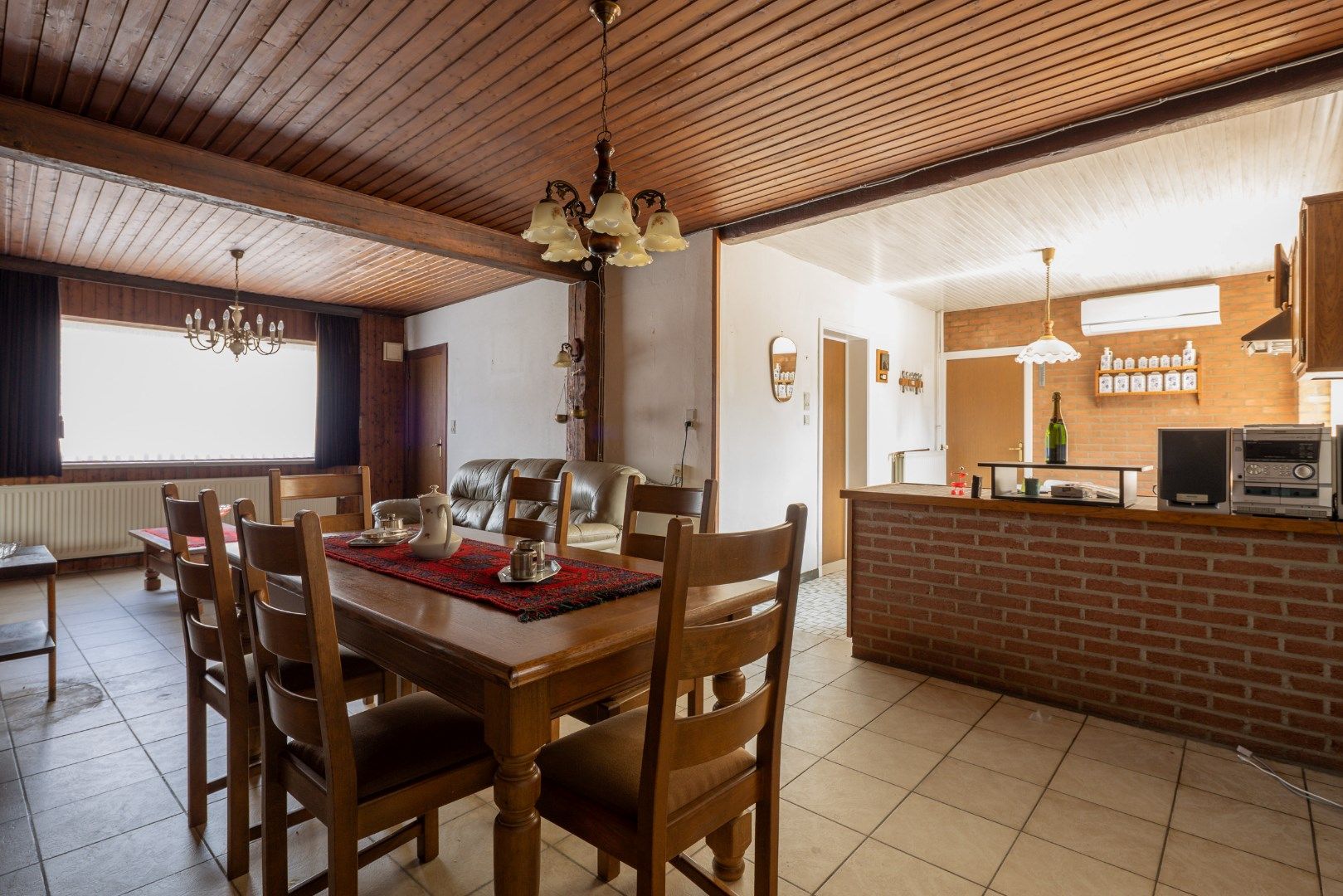 Deze te renoveren woning, op een mooi perceel van 8a30 wordt verkocht! foto 17