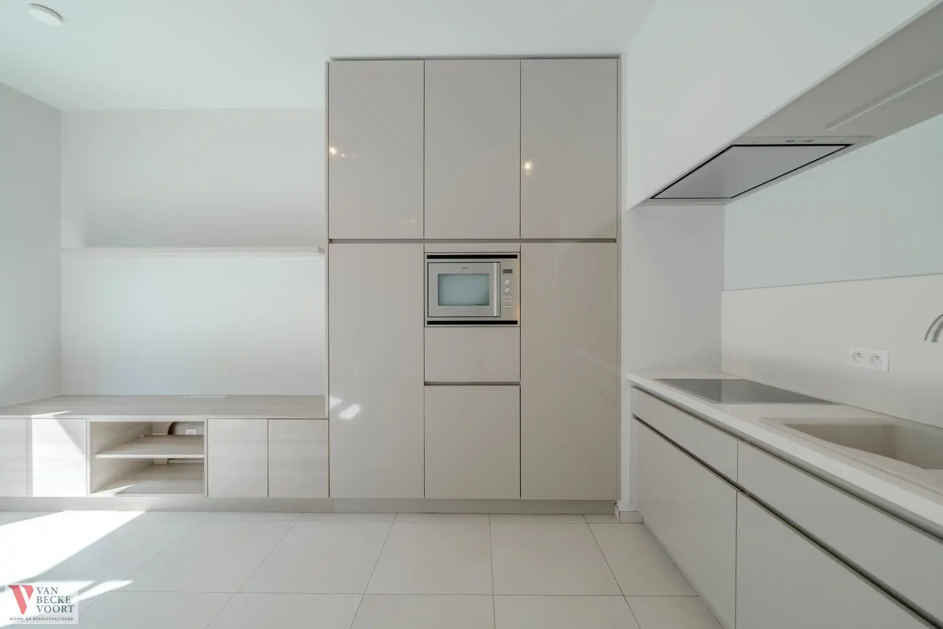 Appartement in gerenoveerd eclectisch herenhuis aan de Sint-Jozefkerk foto 6