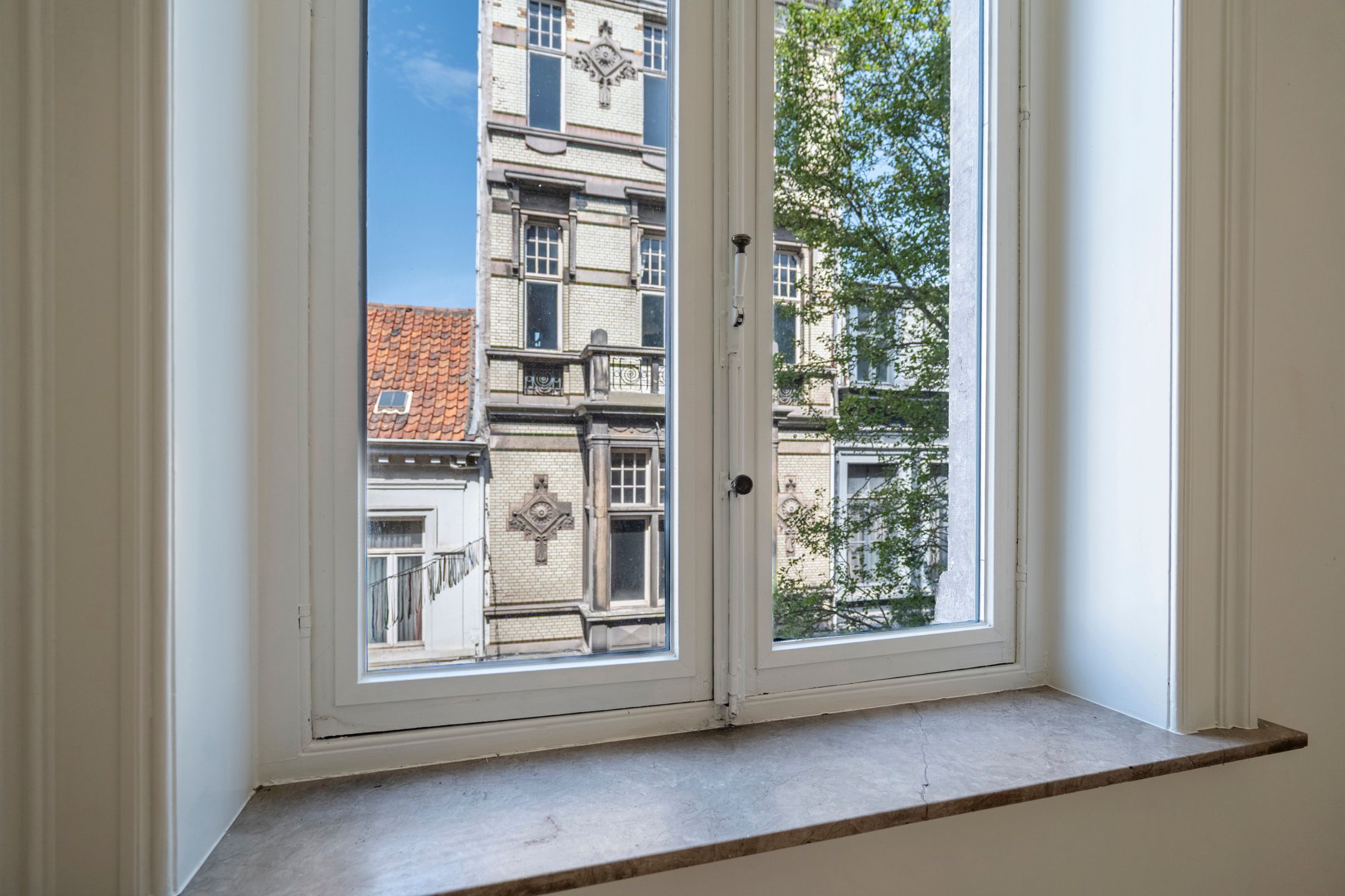 Appartement van 169m² in hart van de Turnhoutse winkelstraat foto 8