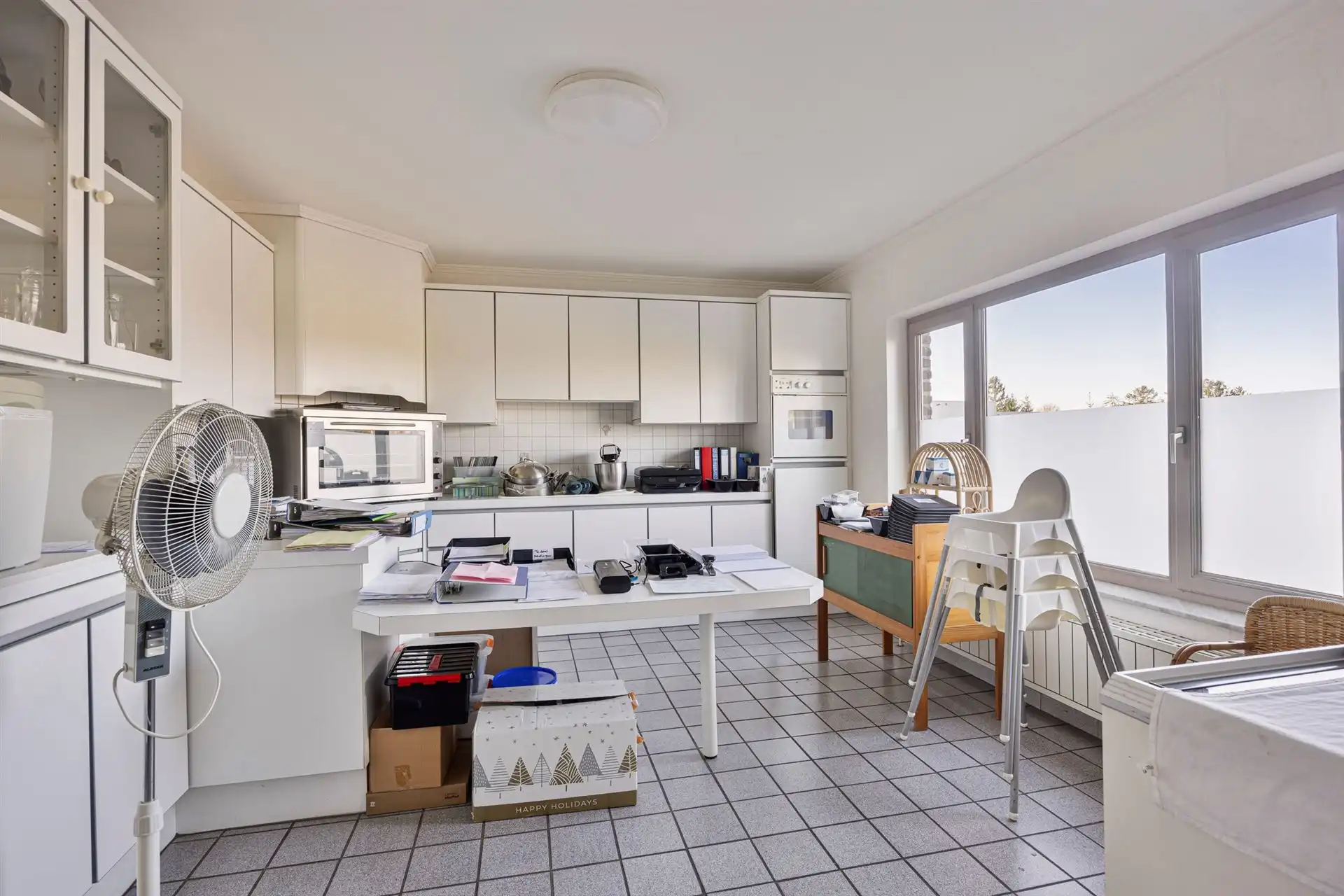 Commercieel bedrijfspand met woonst langs de Rijksweg in Maasmechelen, met hoge visibiliteit, parkeermogelijkheden en veelzijdig commercieel potentieel! foto 16