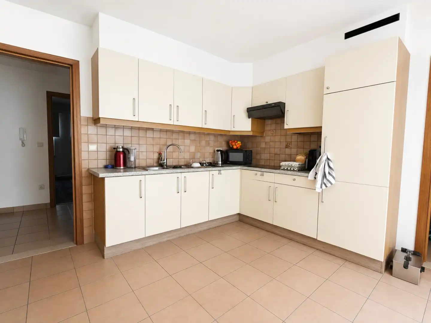 Gelijkvloers appartement met twee slaapkamers en autostaanplaats in Lokeren foto 3