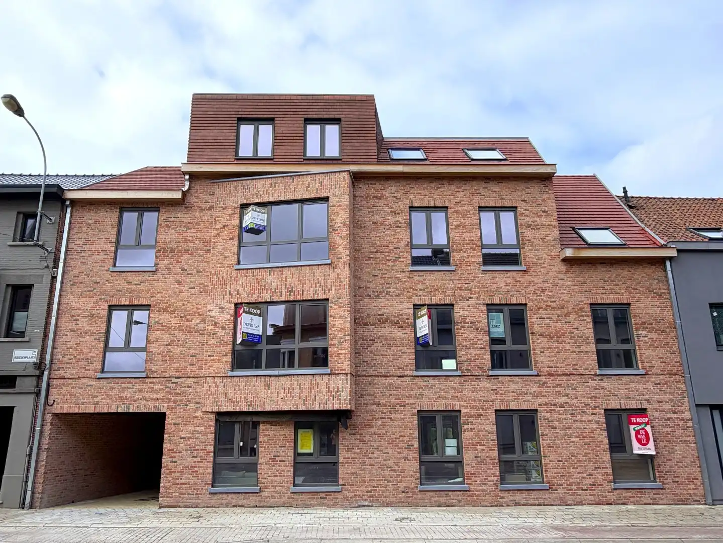 Nieuw 2-slpk Penthouse te koop in Centrum van Bissegem  foto {{pictureIndex}}