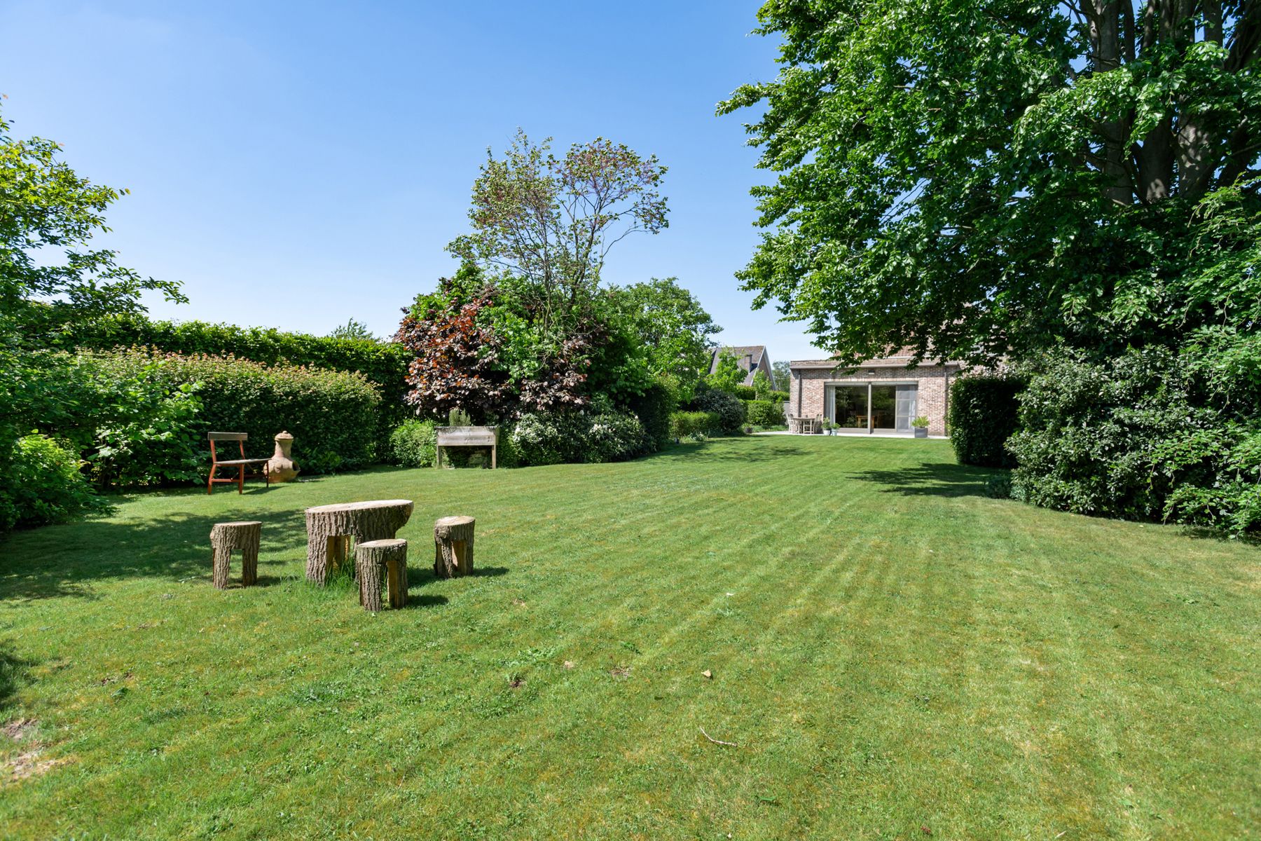 Ruime villa met praktijkruimte in rustige doodlopende straat. foto 4