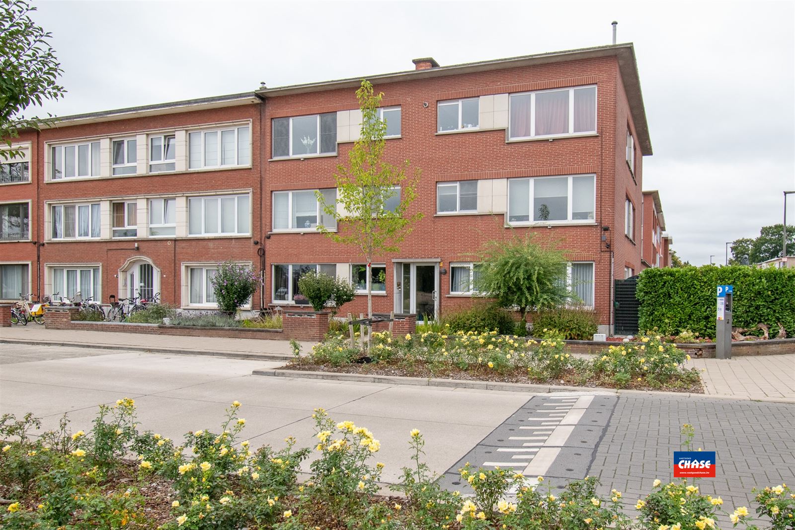 Appartement met 2 slaapkamers en terrasje foto {{pictureIndex}}