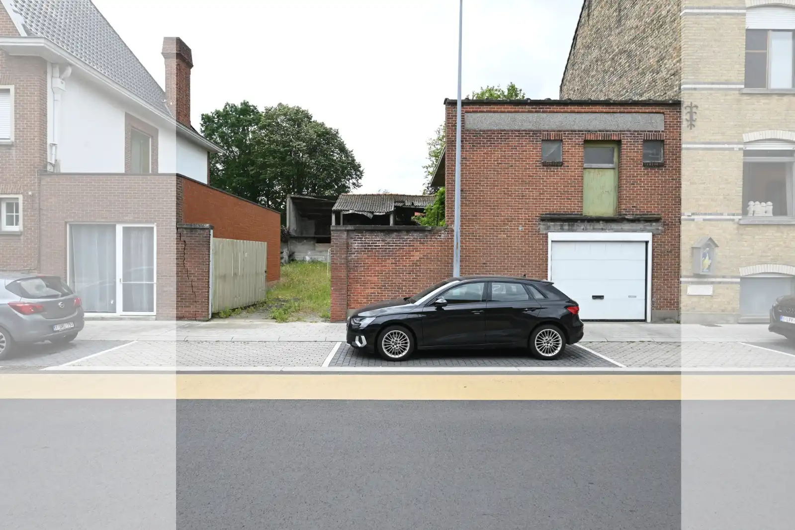 Centraal gelegen stuk bouwgrond! foto {{pictureIndex}}