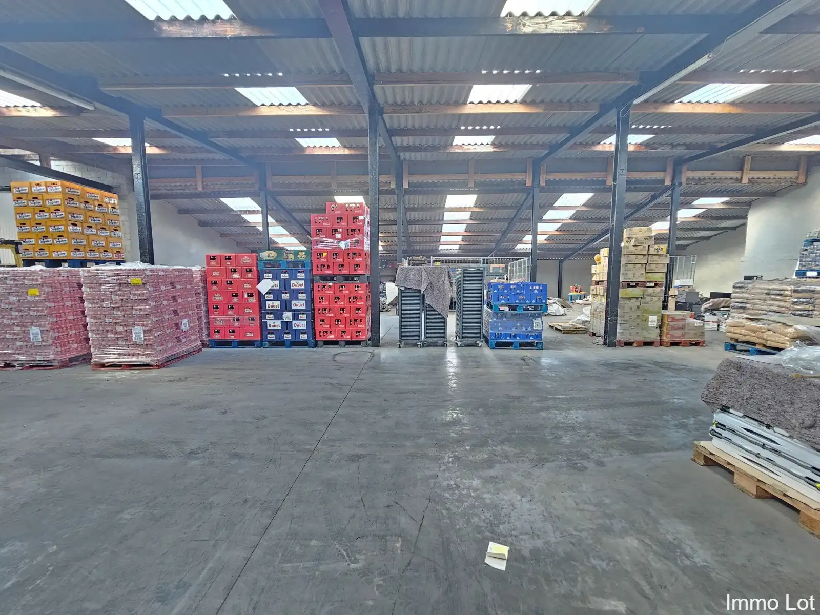 Ruim magazijn van 990 m² met flexibele huurmogelijkheden foto 7