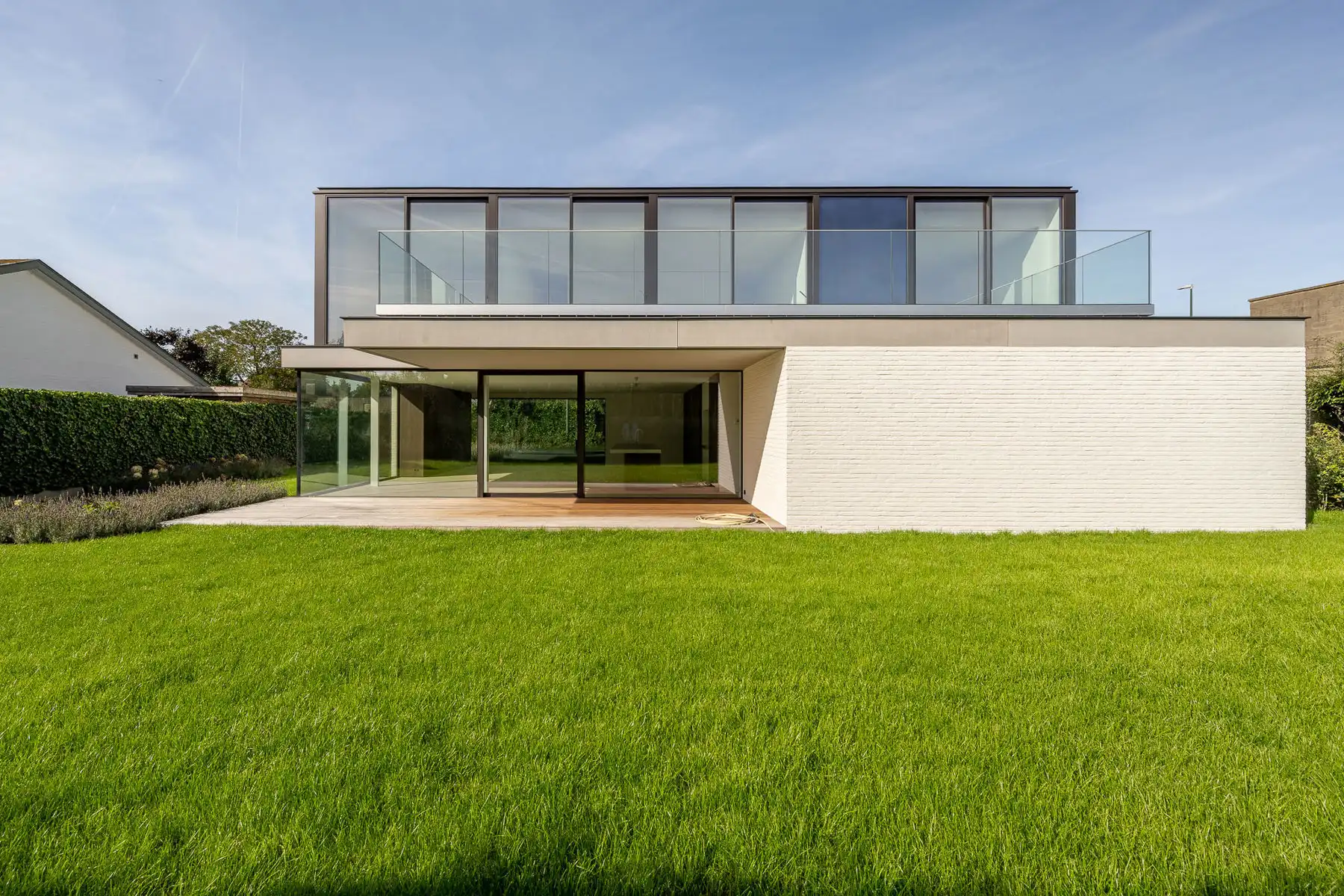 Ongemeubelde nieuwbouwvilla van Govaert & Vanhoutte in Knokke-Heist foto 25
