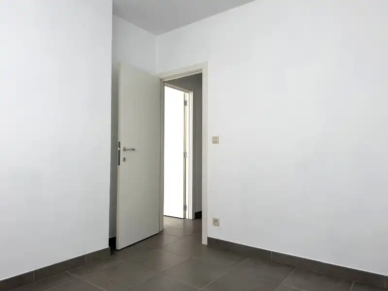 INSTAPKLAAR GELIJKVLOERSAPPARTEMENT bwjr 2010 MET ZUIDGERICHTE KOER foto 9