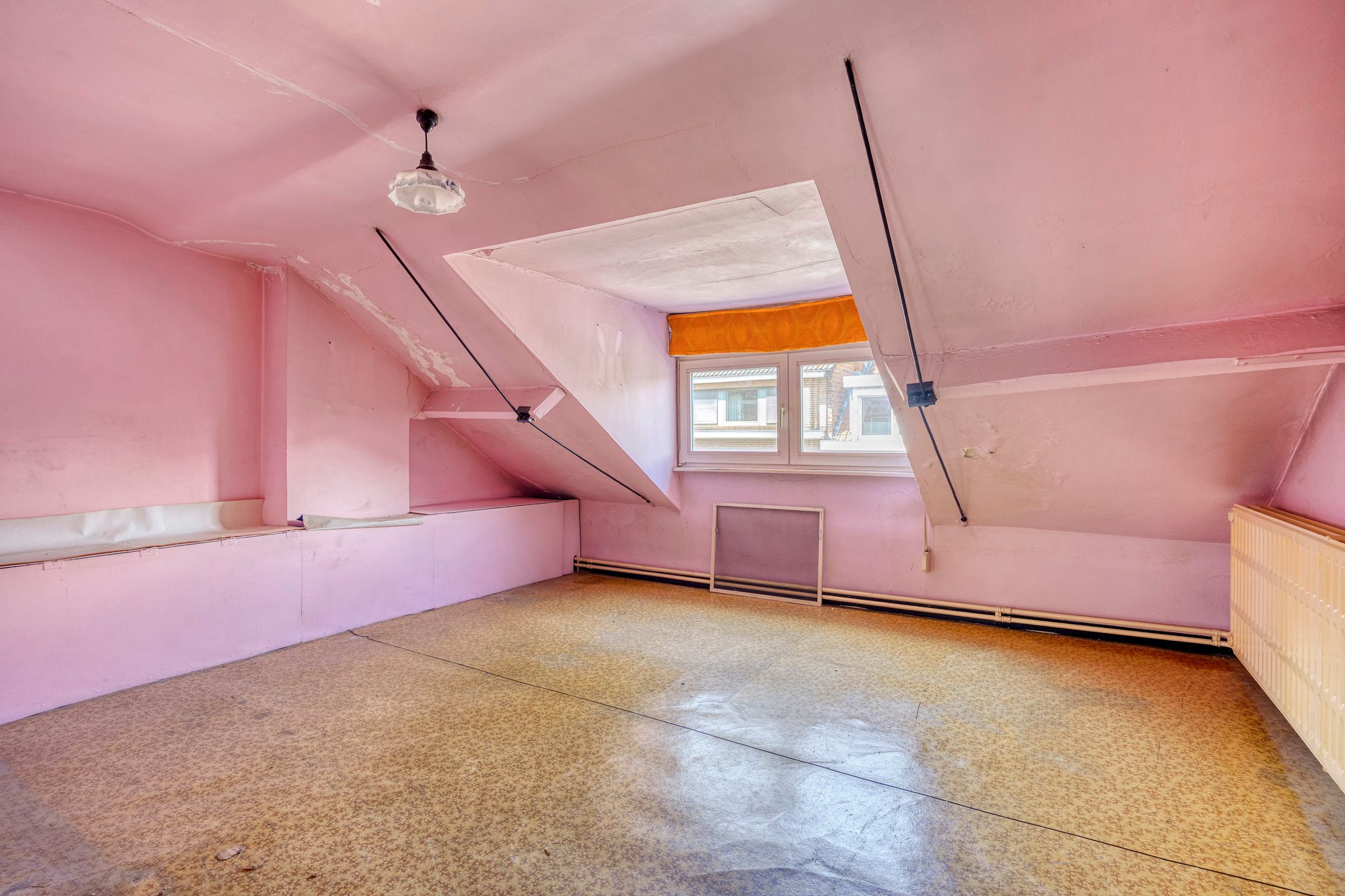 Te renoveren woning op een uitstekende locatie  foto 21