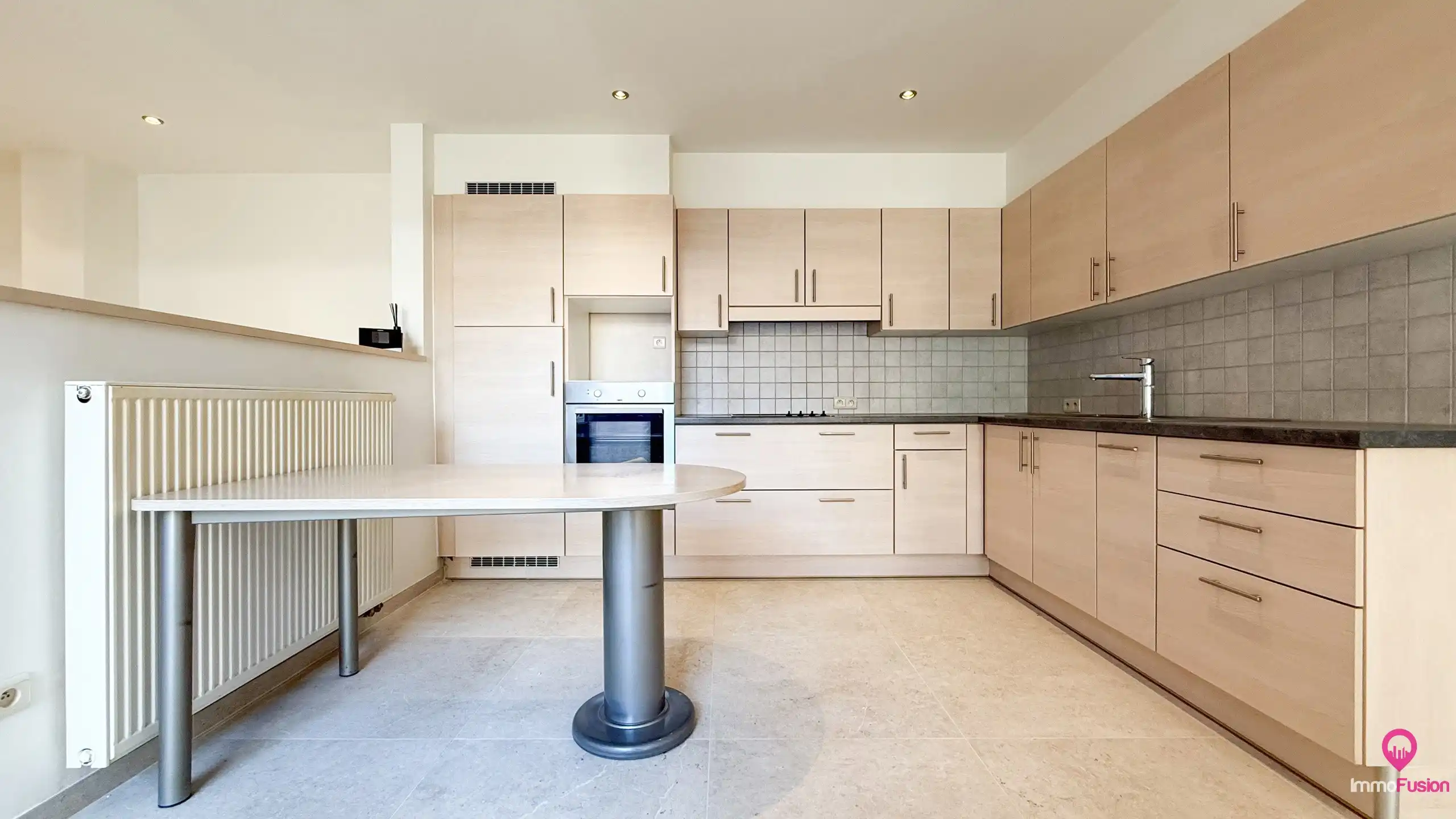 Ruim gelijkvloers appartement met tuin & garage in Beringen! foto 14