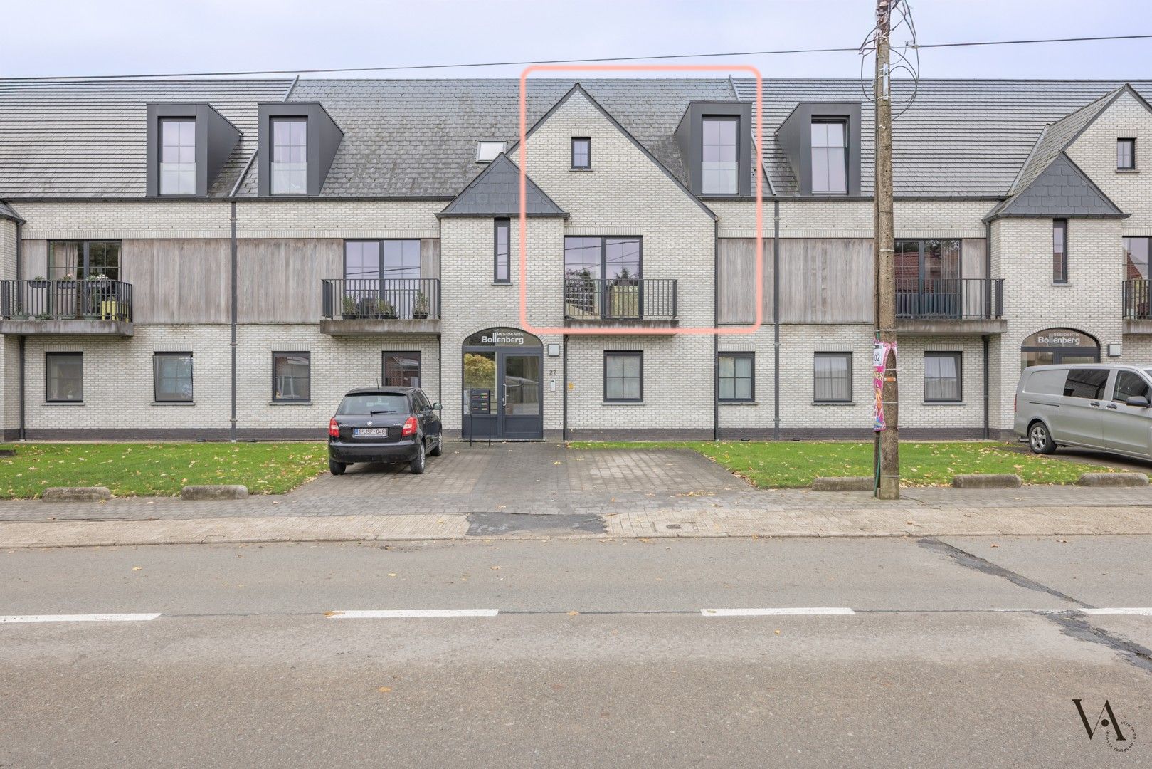 Duplex appartement met 3 slaapkamers en ruim terras foto {{pictureIndex}}