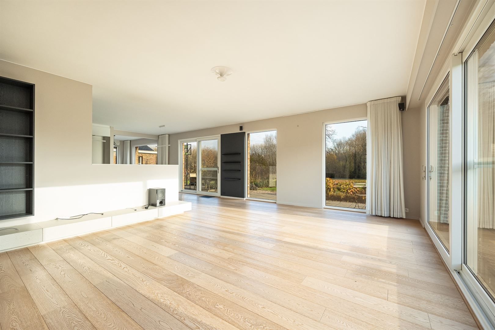 Een herenhuis met grandeur en een tuin om van te dromen foto 9