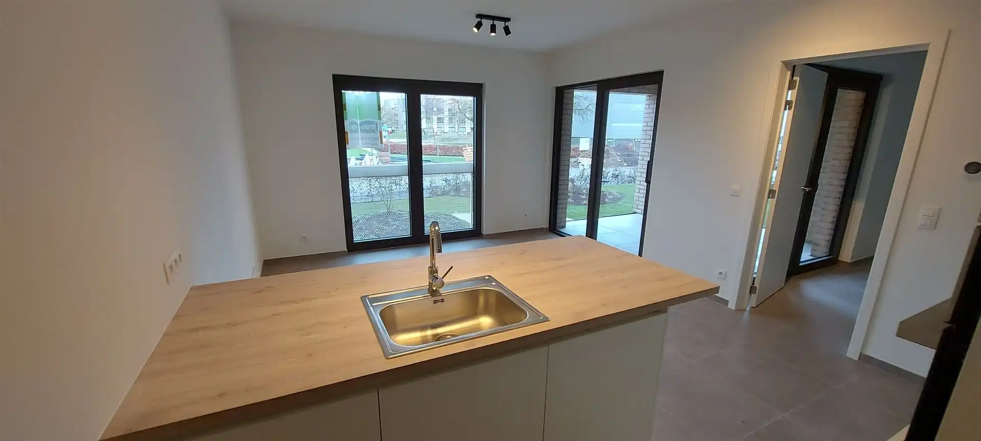 Gelijkvloers appartement foto 2