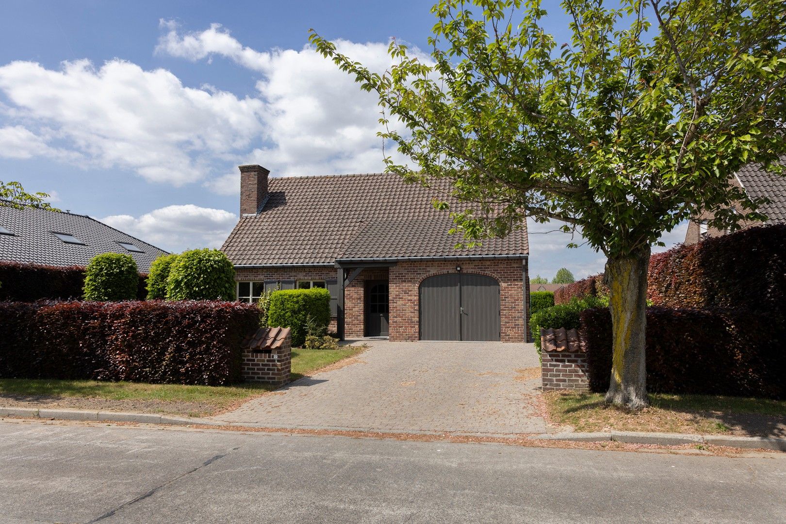 Ruime, te renoveren villa met heel wat potentieel. foto 2