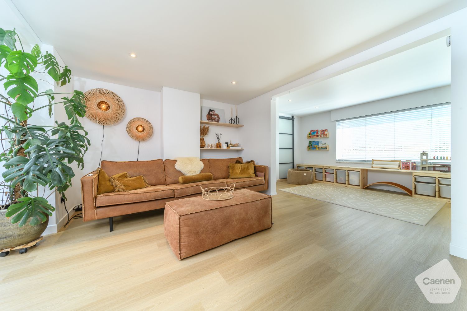 Te koop – Prachtige ruime gerenoveerde woning in Adinkerke foto 5